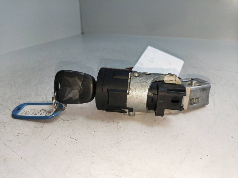 Recambio de conmutador de arranque para citroen c2 1.4 hdi referencia OEM IAM 9663123280 N05024553 N0502073 Recambio de conmutador de arranque para citroen c2 1.4 hdi referencia OEM IAM 9663123280 N05024553 N0502073