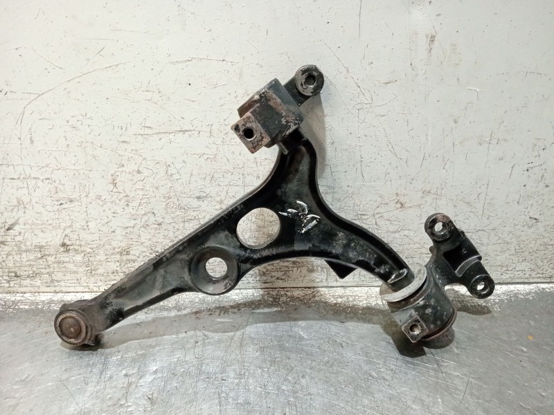 Recambio de brazo suspension inferior delantero derecho para fiat scudo (222) referencia OEM IAM 821040910  