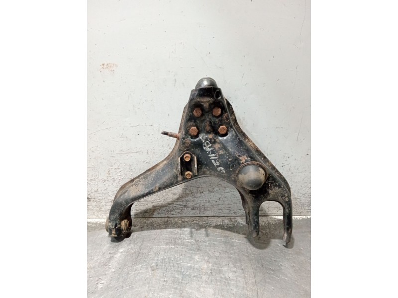 Recambio de brazo suspension inferior delantero derecho para mitsubishi montero (v20/v40) referencia OEM IAM   
