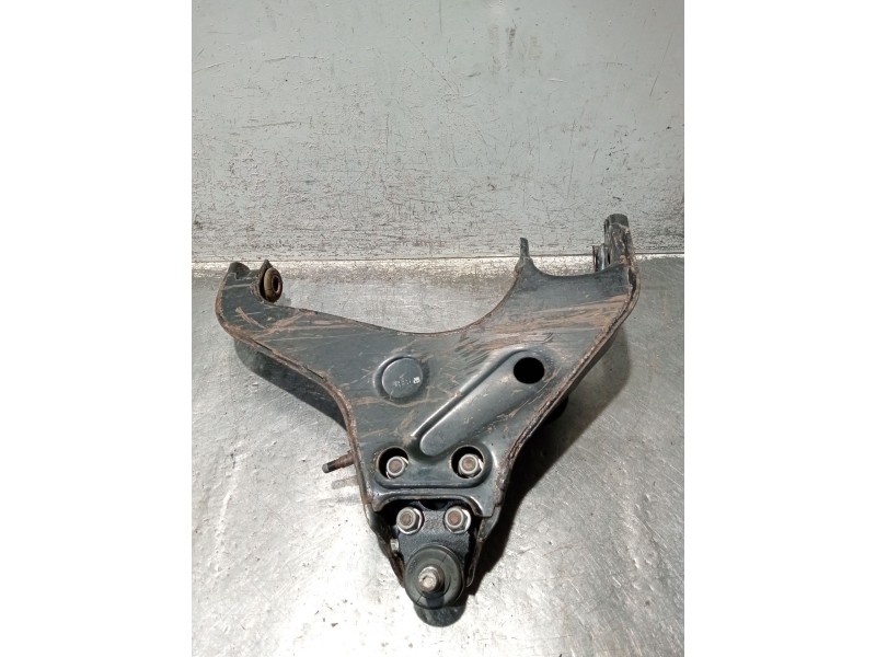 Recambio de brazo suspension inferior delantero derecho para mitsubishi montero (v20/v40) referencia OEM IAM   
