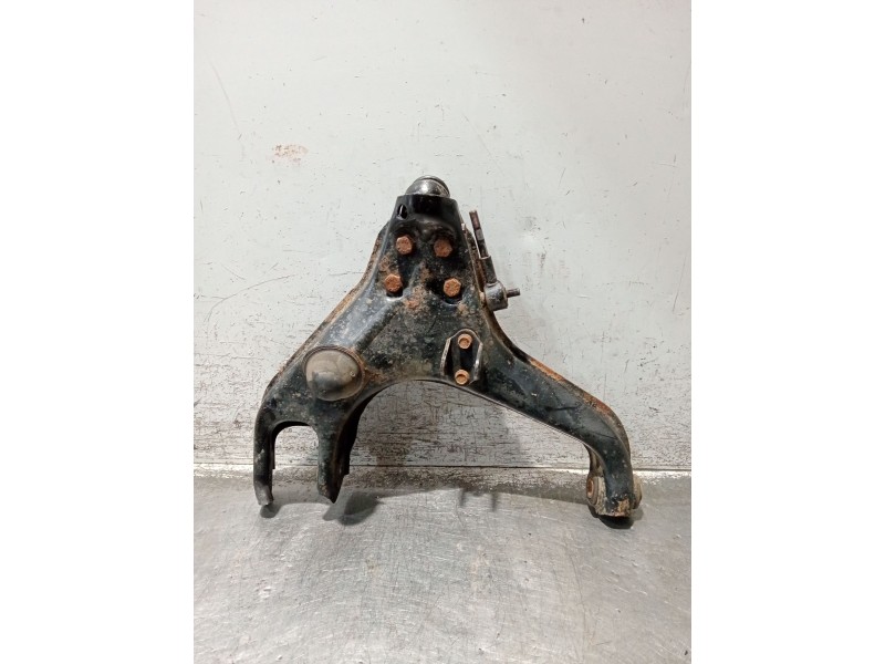 Recambio de brazo suspension inferior delantero izquierdo para mitsubishi montero (v20/v40) referencia OEM IAM   