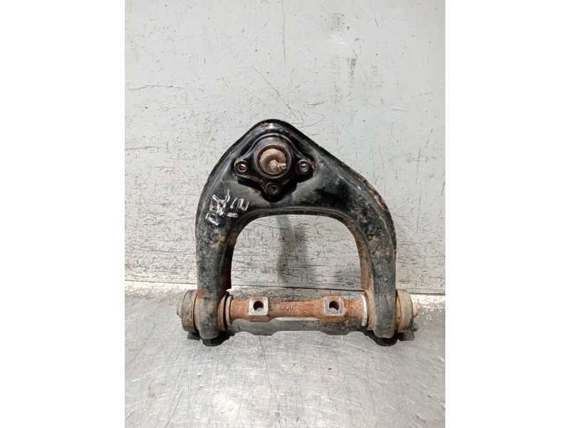 Recambio de brazo suspension superior delantero izquierdo para mitsubishi montero (v20/v40) referencia OEM IAM   