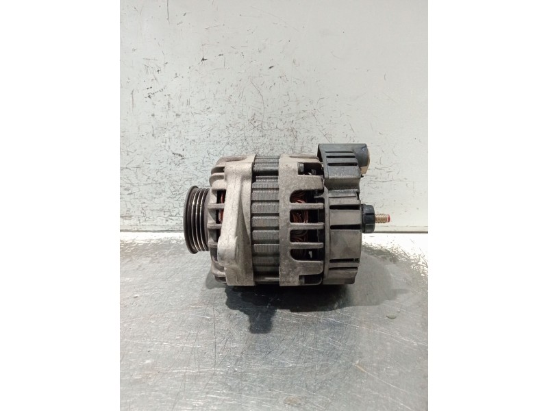 Recambio de alternador para hyundai getz (tb) 1.1 referencia OEM IAM 3730002550 TA000A55601 