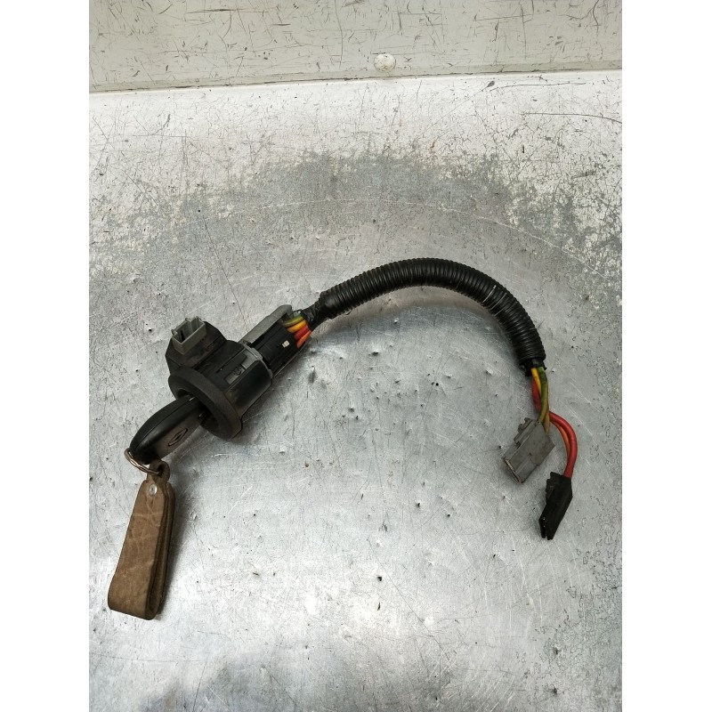 Recambio de conmutador de arranque para renault trafic caja cerrada (ab 4.01) referencia OEM IAM   
