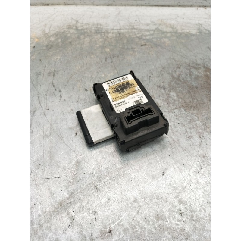 Recambio de conmutador de arranque para renault megane ii (bm0/1_, cm0/1_) 1.9 dci referencia OEM IAM 8200125077  
