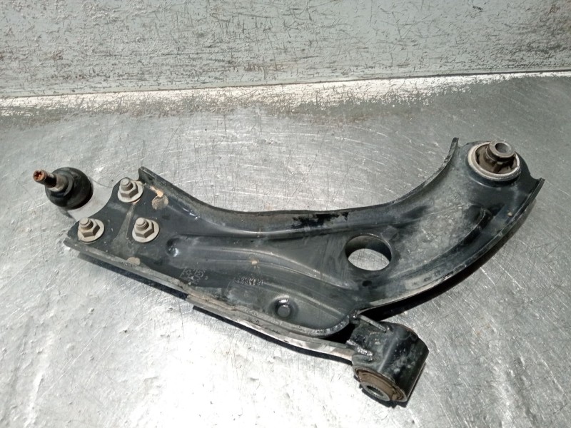 Recambio de brazo suspension inferior delantero derecho para citroën c4 spacetourer 1.2 referencia OEM IAM 98138522  