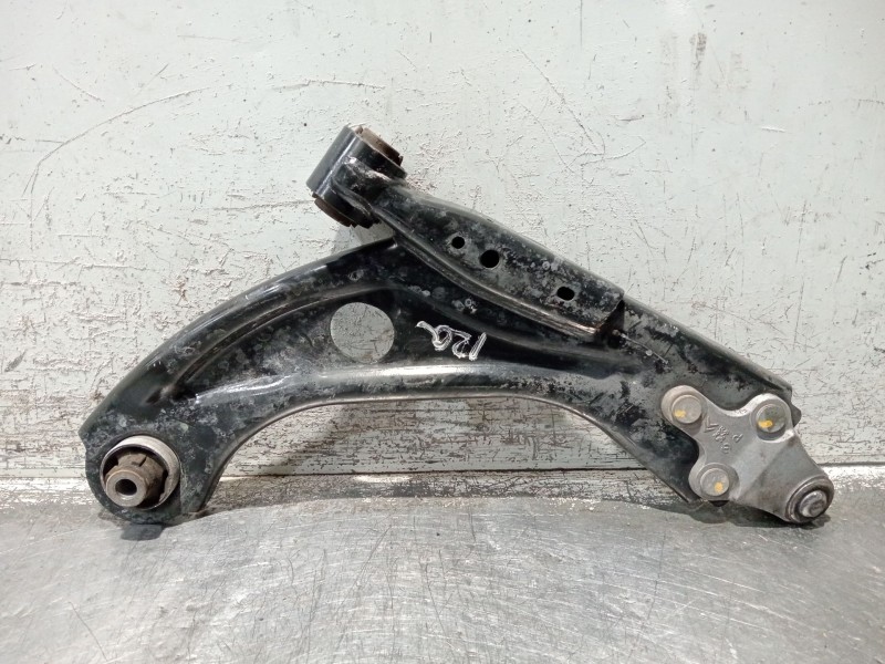 Recambio de brazo suspension inferior delantero izquierdo para citroën c4 spacetourer 1.2 referencia OEM IAM 98138523  