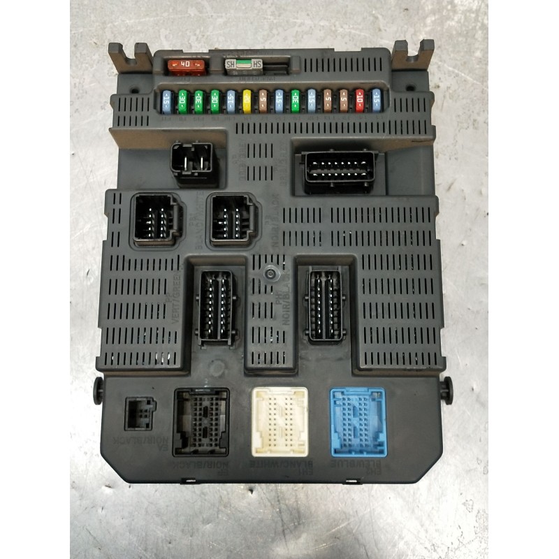 Recambio de caja reles / fusibles para citroën c4 coupe by loeb referencia OEM IAM 9663798480  