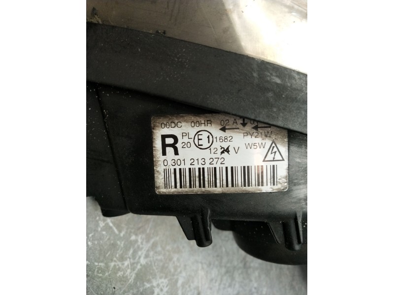 Recambio de faro derecho para peugeot 407 st sport pack referencia OEM IAM 0301213272  