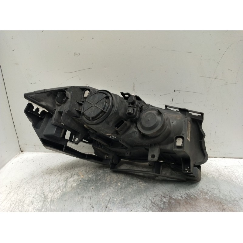 Recambio de faro izquierdo para renault megane ii (bm0/1_, cm0/1_) 1.9 dci referencia OEM IAM 770106321889312735  