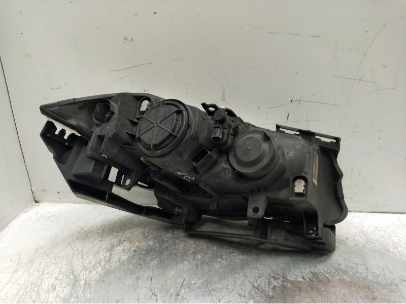 Recambio de faro izquierdo para renault megane ii (bm0/1_, cm0/1_) 1.9 dci referencia OEM IAM 770106321889312735  