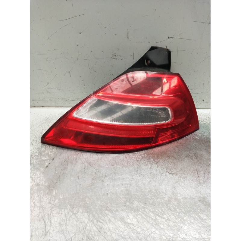 Recambio de piloto trasero derecho para renault megane ii (bm0/1_, cm0/1_) 1.9 dci referencia OEM IAM 820041321689038182  