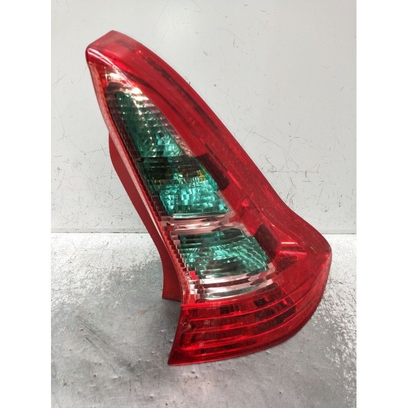 Recambio de piloto trasero derecho para citroën c4 coupe by loeb referencia OEM IAM 9646801677  