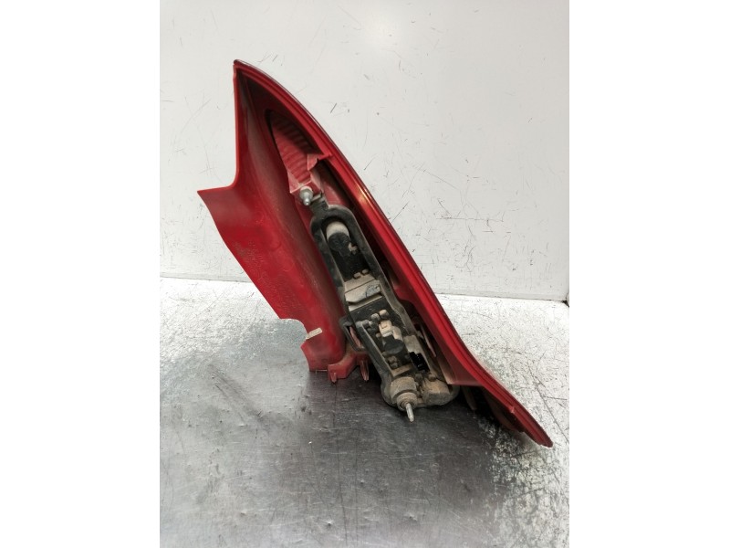 Recambio de piloto trasero izquierdo para citroën c4 coupe by loeb referencia OEM IAM 9646801777  