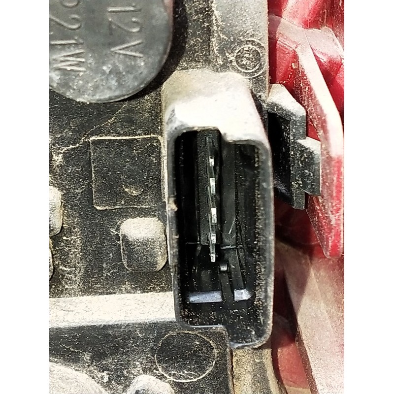 Recambio de piloto trasero izquierdo para citroën c4 coupe by loeb referencia OEM IAM 9646801777  