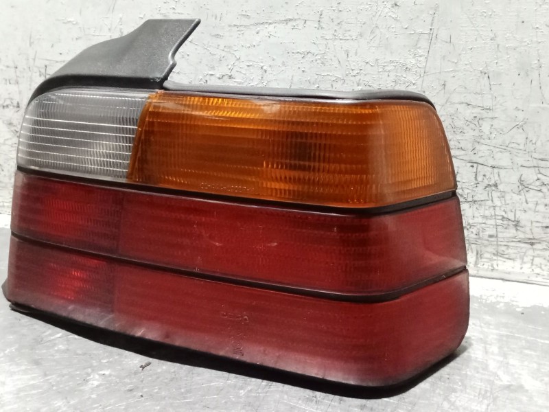 Recambio de piloto trasero derecho para bmw 3 (e36) 318 tds referencia OEM IAM   