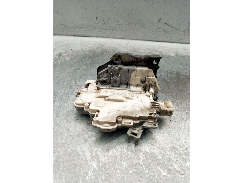 Recambio de motor cierre centralizado trasero izquierdo para porsche cayenne (92a) 4.8 s referencia OEM IAM 8k0839015 5p 