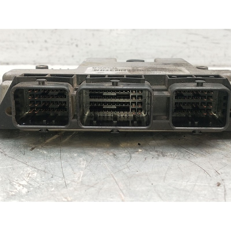 Recambio de centralita motor uce para renault megane ii (bm0/1_, cm0/1_) 1.9 dci referencia OEM IAM 02810133668200601334  