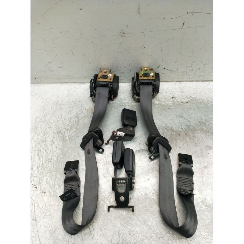 Recambio de juego cinturones trasero para renault megane ii (bm0/1_, cm0/1_) 1.9 dci referencia OEM IAM 5p  