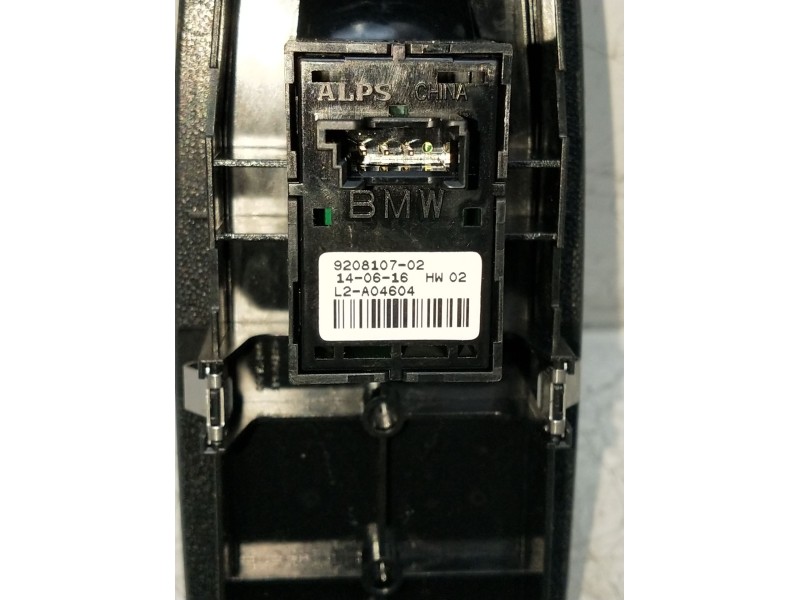 Recambio de mando elevalunas delantero derecho para bmw serie 3 lim. (f30) referencia OEM IAM 92081O702  