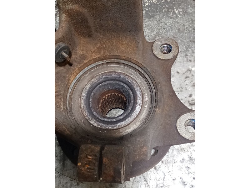 Recambio de mangueta delantera izquierda para citroën xsara (n1) 1.6 16v referencia OEM IAM   