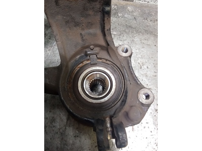 Recambio de mangueta delantera izquierda para citroën c3 picasso referencia OEM IAM   
