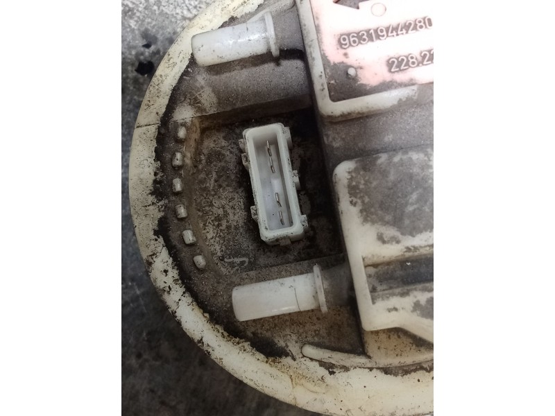 Recambio de bomba combustible para citroën xsara (n1) 1.6 16v referencia OEM IAM  9631944280 