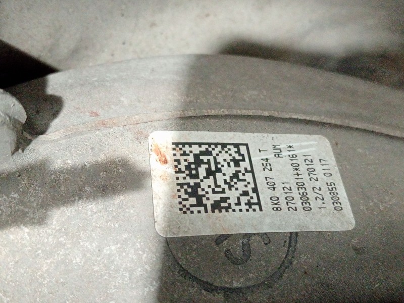 Recambio de mangueta delantera derecha para audi a5 coupe (8t) referencia OEM IAM 8K0407254T  