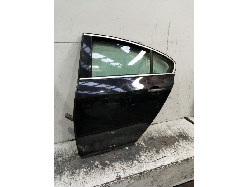 Recambio de puerta trasera izquierda para opel insignia a (g09) 2.0 cdti (68) referencia OEM IAM   4p