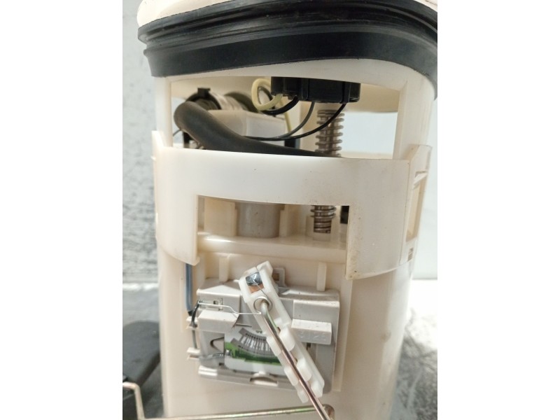 Recambio de bomba combustible para hyundai coupe (gk) referencia OEM IAM 311102D  