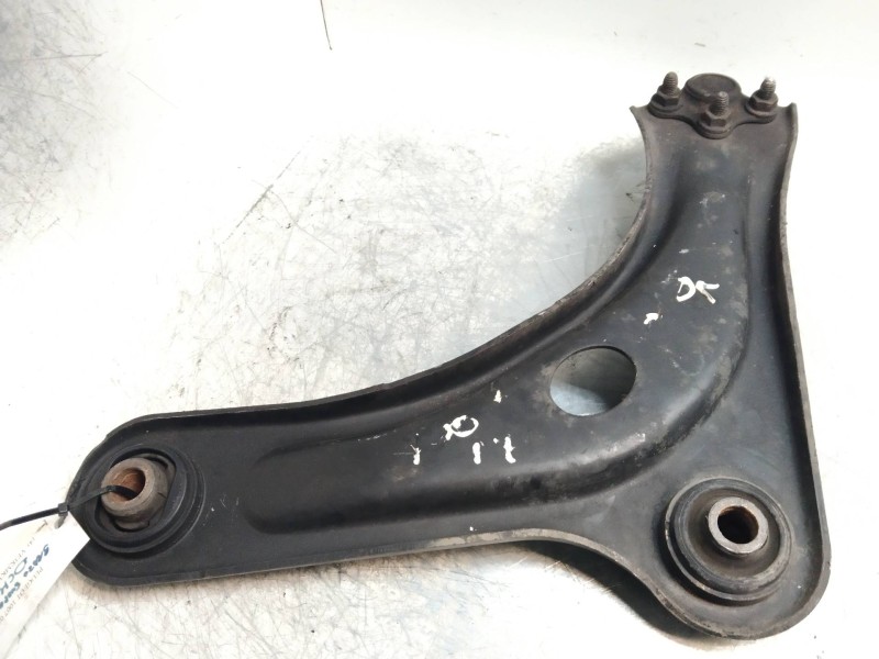 Recambio de brazo suspension inferior delantero derecho para peugeot 1007 1.4 referencia OEM IAM   