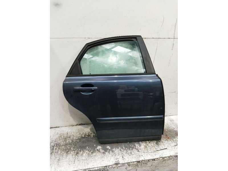 Recambio de puerta trasera derecha para volvo s40 berlina 1.6 d kinetic referencia OEM IAM   4p