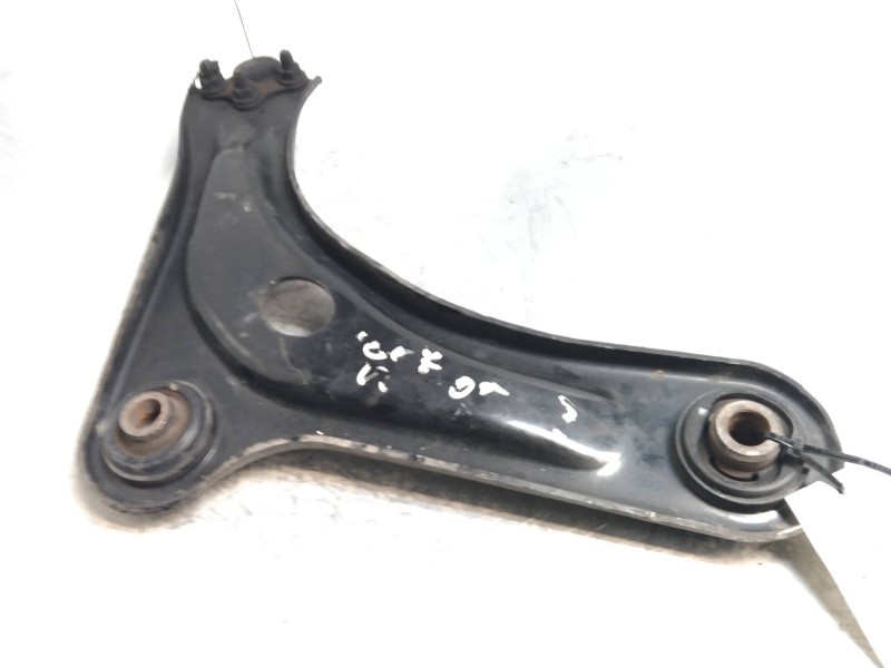 Recambio de brazo suspension inferior delantero izquierdo para peugeot 1007 1.4 referencia OEM IAM   