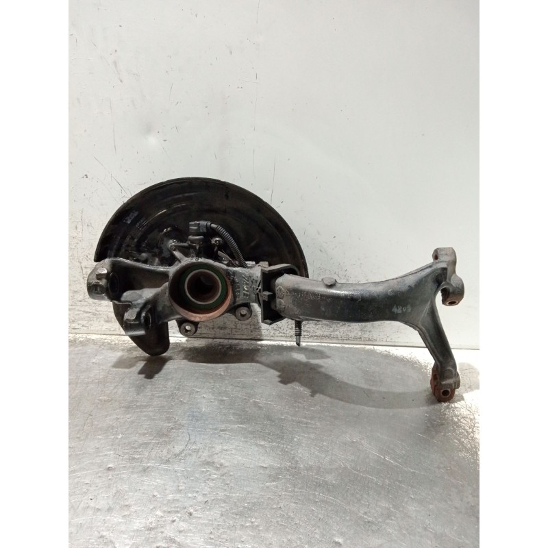 Recambio de mangueta delantera derecha para volkswagen passat berlina (3b3) referencia OEM IAM 3B0615312  