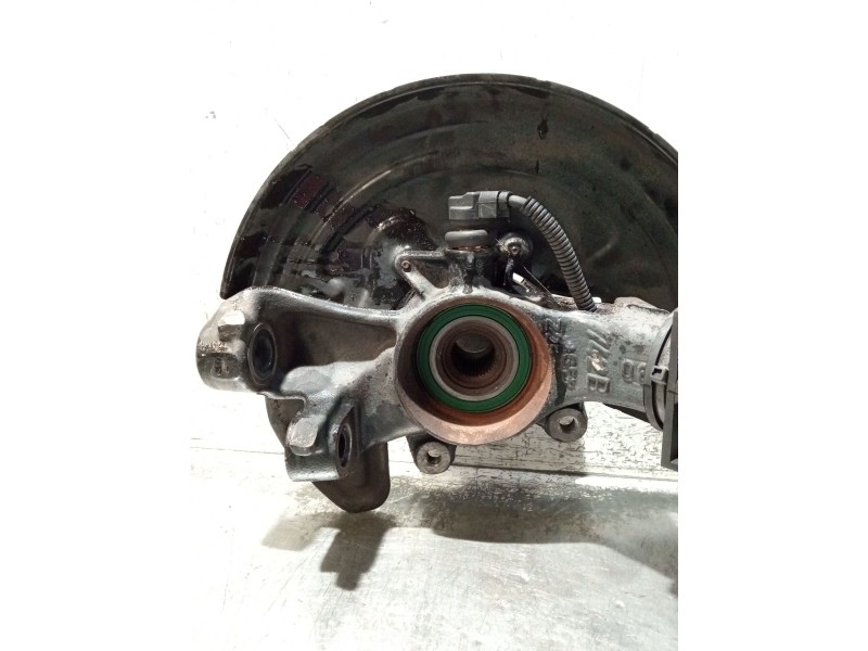 Recambio de mangueta delantera derecha para volkswagen passat berlina (3b3) referencia OEM IAM 3B0615312  