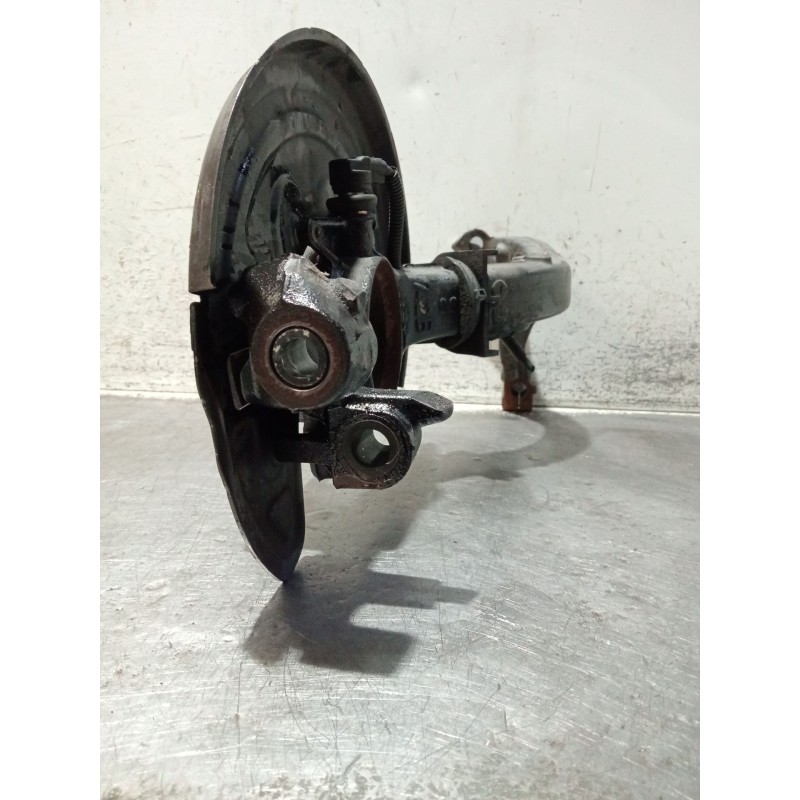 Recambio de mangueta delantera derecha para volkswagen passat berlina (3b3) referencia OEM IAM 3B0615312  