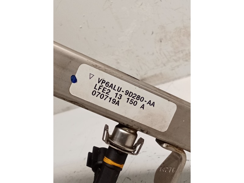 Recambio de rampa inyectora para mazda mx-5 (nc) referencia OEM IAM VP6ALU9D280AA  