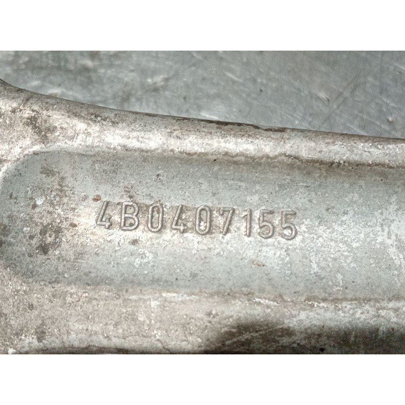 Recambio de brazo suspension inferior delantero izquierdo para volkswagen passat berlina (3b3) referencia OEM IAM 4B0407155  