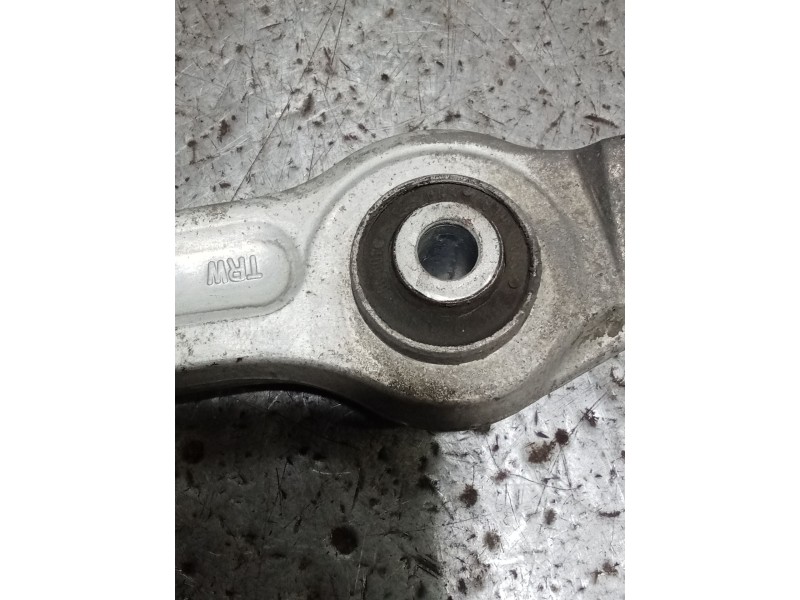 Recambio de brazo suspension inferior delantero izquierdo para volkswagen passat berlina (3b3) executive referencia OEM IAM   