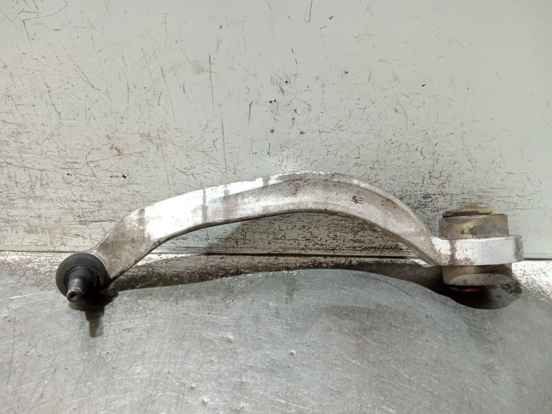 Recambio de brazo suspension inferior delantero izquierdo para volkswagen passat berlina (3b3) referencia OEM IAM   