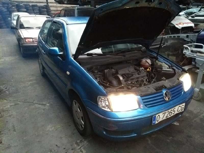volkswagen polo berlina (6n2) del año 2000