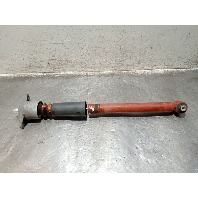 Recambio de amortiguador trasero derecho para volkswagen passat berlina (3b3) referencia OEM IAM 3B0513031P 814901556140 