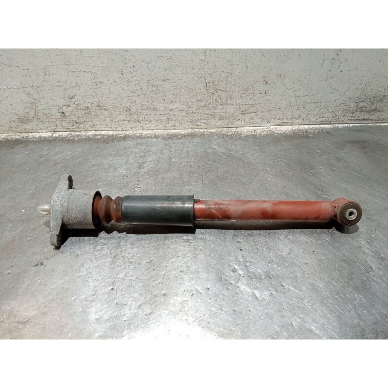 Recambio de amortiguador trasero izquierdo para volkswagen passat berlina (3b3) referencia OEM IAM 3B0513031P 814901556140 