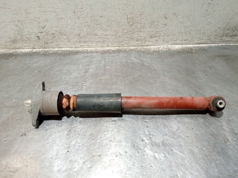 Recambio de amortiguador trasero izquierdo para volkswagen passat berlina (3b3) referencia OEM IAM 3B0513031P 814901556140 