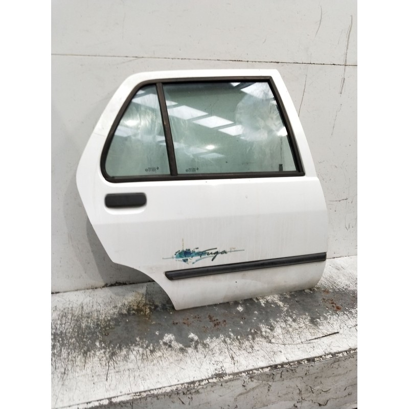 Recambio de puerta trasera derecha para renault clio i (b/c57_, 5/357_) 1.4 referencia OEM IAM   5p