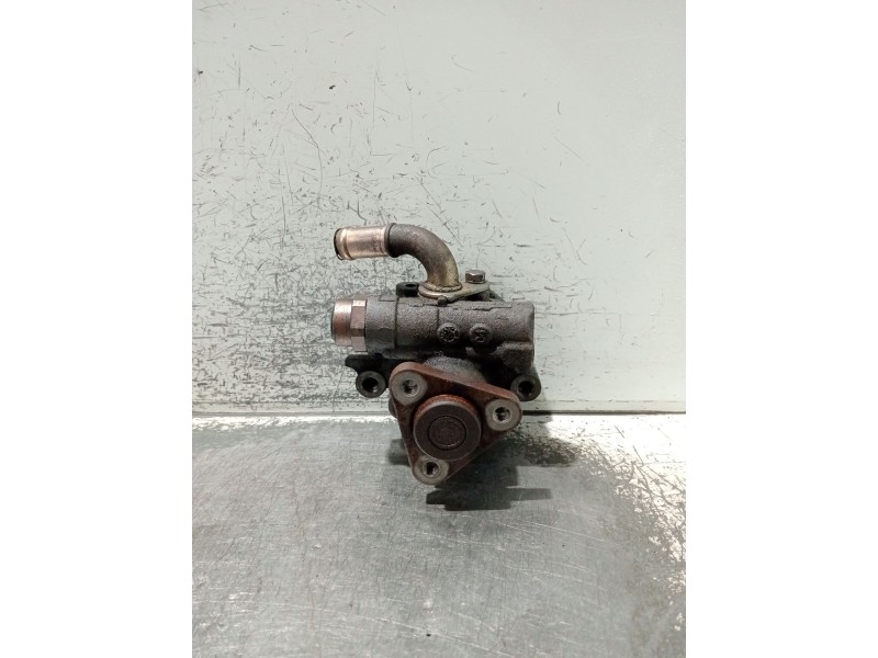 Recambio de bomba direccion para volkswagen passat berlina (3b3) referencia OEM IAM   