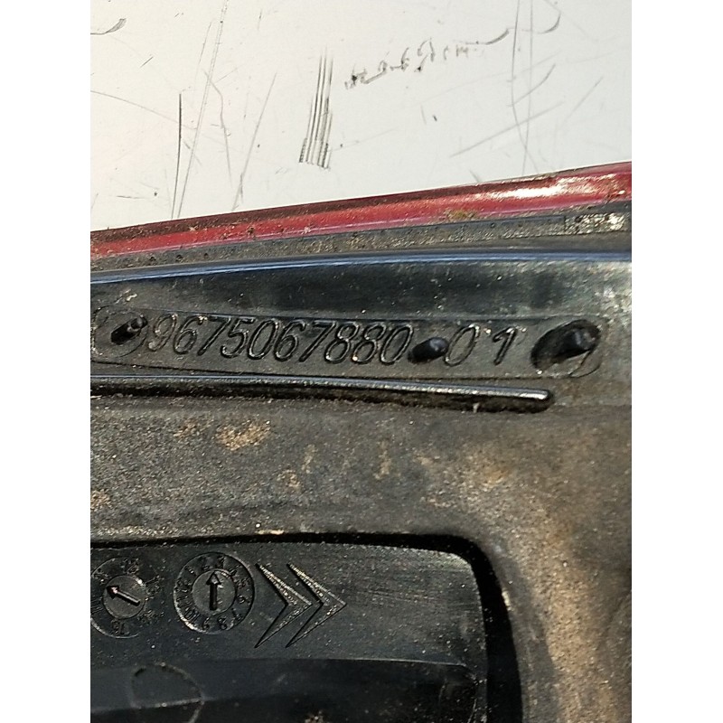 Recambio de piloto trasero derecho interior para citroën c5 station wagon business class referencia OEM IAM 967506788001  