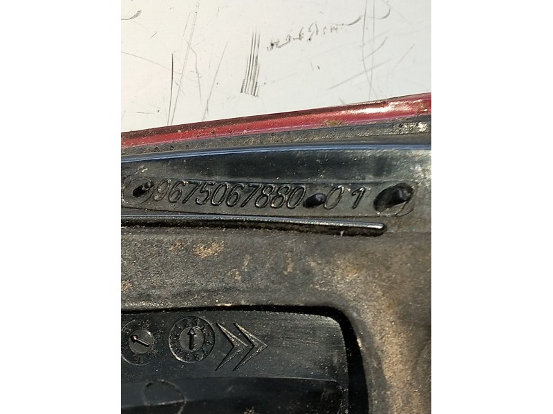 Recambio de piloto trasero derecho interior para citroën c5 station wagon business class referencia OEM IAM 967506788001  