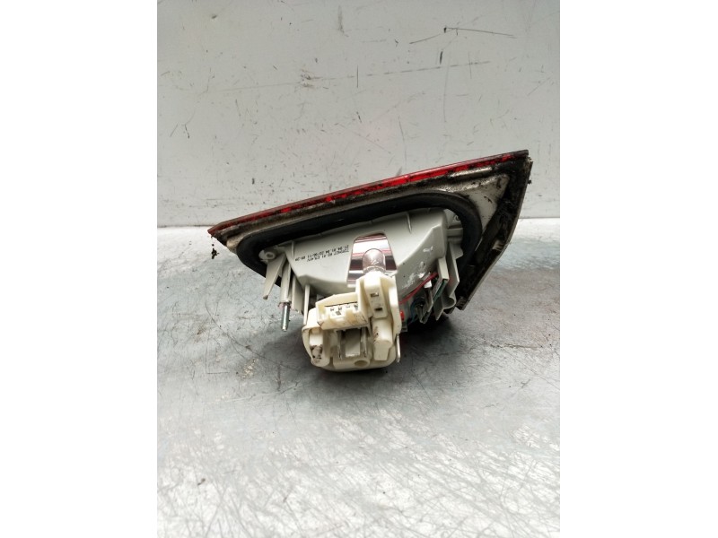 Recambio de piloto trasero derecho interior para bmw serie 3 berlina (e90) 320d referencia OEM IAM 7289427  