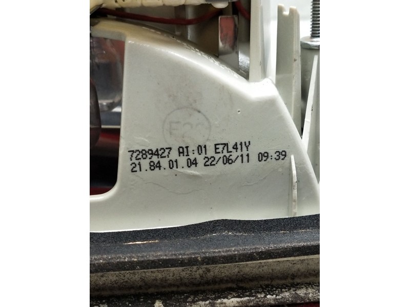 Recambio de piloto trasero derecho interior para bmw serie 3 berlina (e90) 320d referencia OEM IAM 7289427  